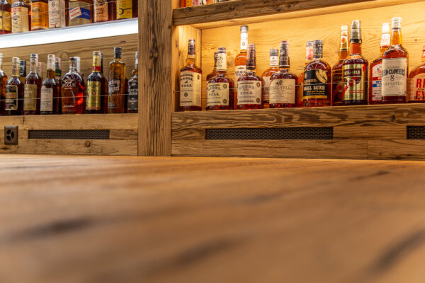 Flury ZH Affoltern Whiskykeller Intro 07