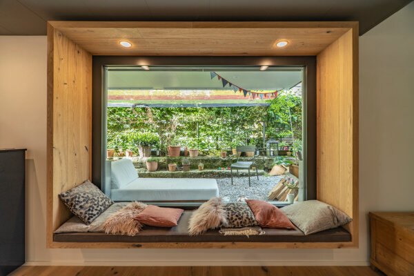 Flury NW Stans Altbau Intro 01