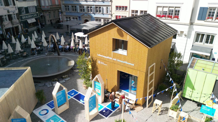 Flury ZH Muensterplatz Tinyhouse Hero