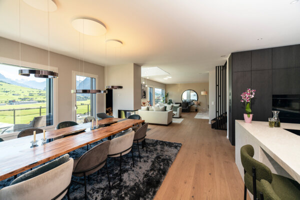 Flury NW Ennetbuergen Cordani Esstisch Intro 02