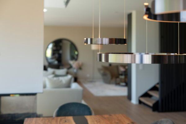 Flury NW Ennetbuergen Cordani Esstisch Intro 03