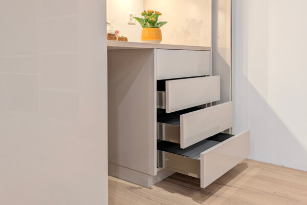 Flury NW Ennetbuergen Schranksysteme Intro 01