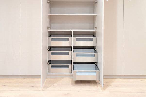 Flury NW Ennetbuergen Schranksysteme Intro 06