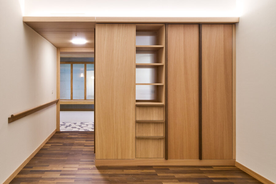 Flury Moebel und Schraenke 01